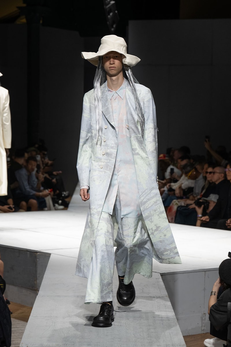 COMME des GARÇONS HOMME PLUS SS27 Debuts Dual-Act Show "If The War Were To End.." rei kawakubo paris fashion week