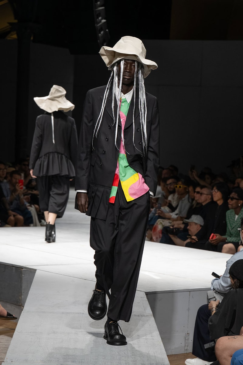 COMME des GARÇONS HOMME PLUS SS27 Debuts Dual-Act Show "If The War Were To End.." rei kawakubo paris fashion week