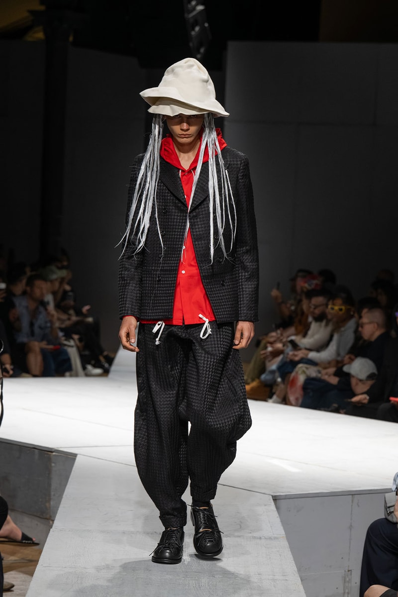 COMME des GARÇONS HOMME PLUS SS27 Debuts Dual-Act Show "If The War Were To End.." rei kawakubo paris fashion week