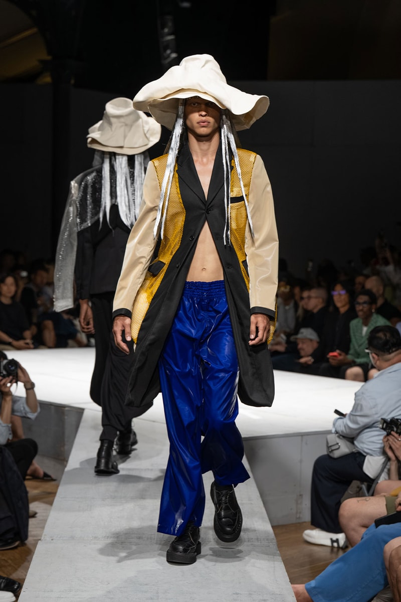 COMME des GARÇONS HOMME PLUS SS27 Debuts Dual-Act Show "If The War Were To End.." rei kawakubo paris fashion week