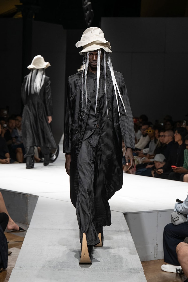 COMME des GARÇONS HOMME PLUS SS27 Debuts Dual-Act Show "If The War Were To End.." rei kawakubo paris fashion week