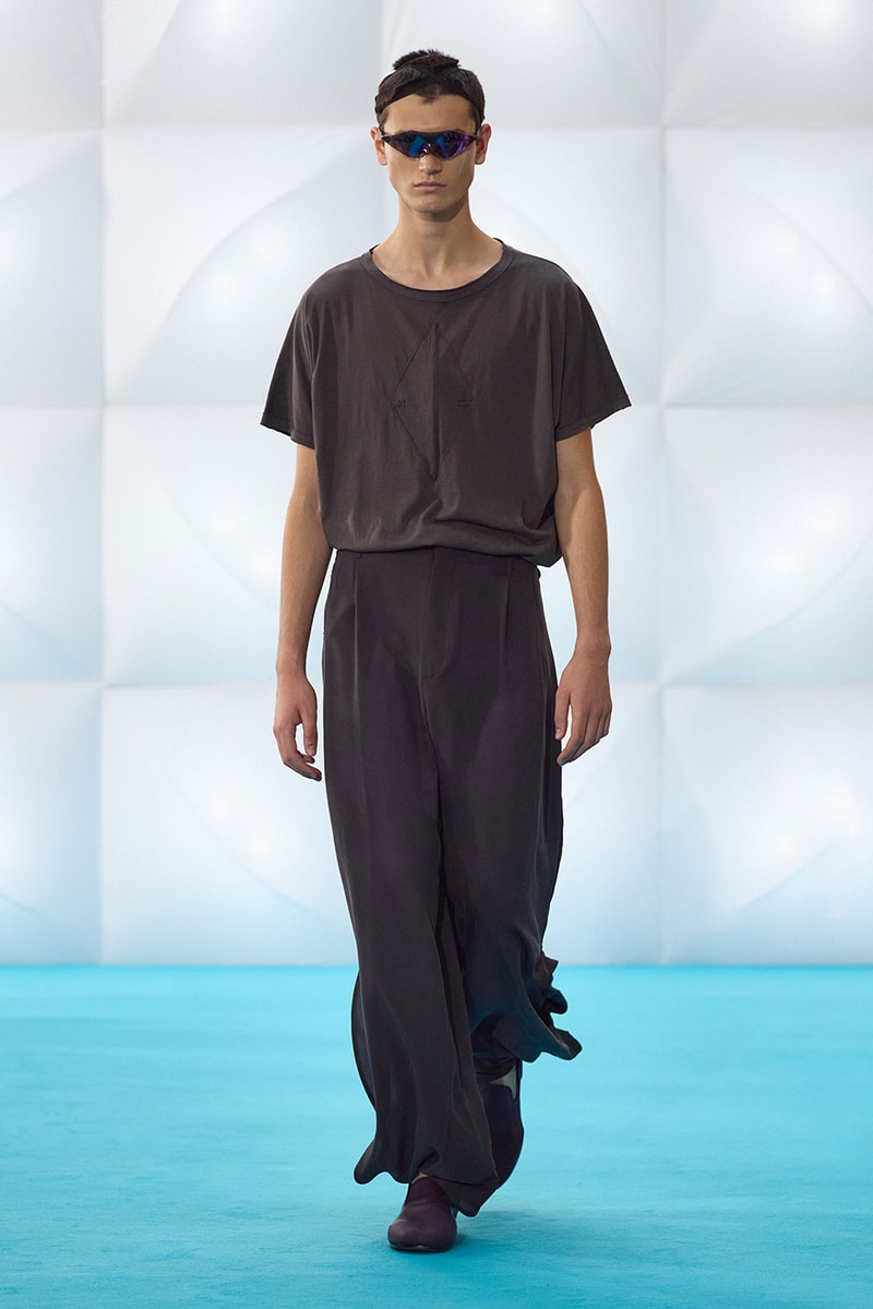 Kiko Kostadinov SS27 Distorts Materiality With "EXTROFLEXION" crocs oakley collaboration 