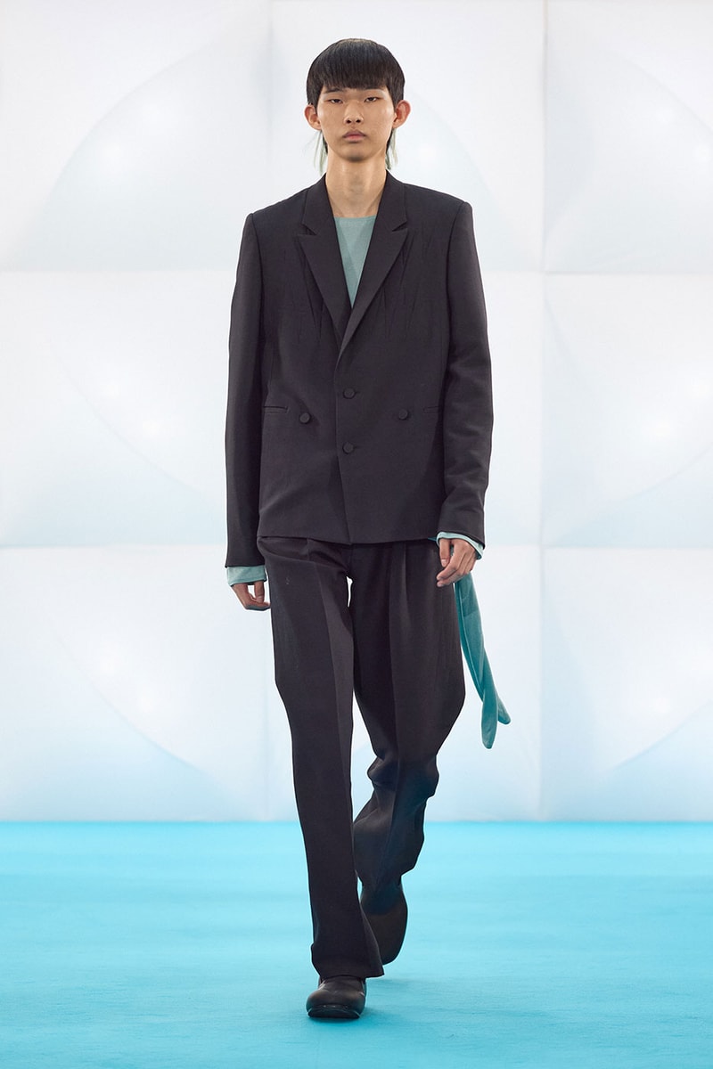 Kiko Kostadinov SS27 Distorts Materiality With "EXTROFLEXION" crocs oakley collaboration 