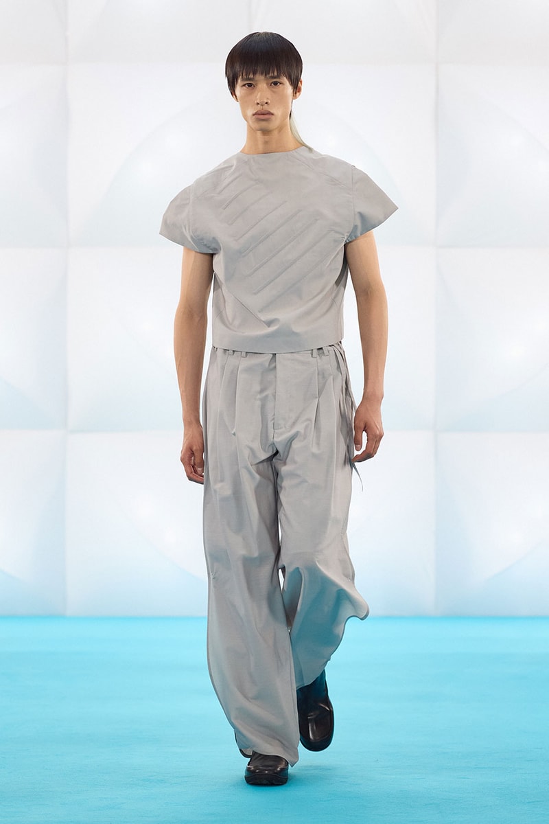 Kiko Kostadinov SS27 Distorts Materiality With "EXTROFLEXION" crocs oakley collaboration 