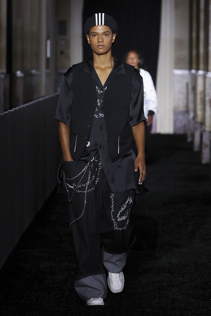 Y-3 Spring/Summer 2027 Runway Collection Paris Fashion Week Yohji Yamamoto adidas  Y-3 STAN SMITH SQ Y-3 STAN SMITH LO PRO Y-3 YAKUTAT