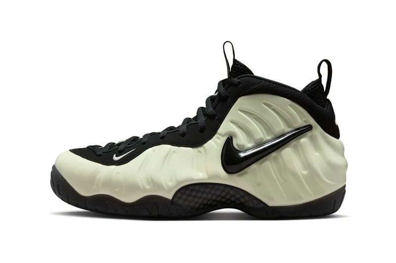 Nike Air Foamposite Pro PRM "Glow in the Dark" Summit White/Black IV6246-100