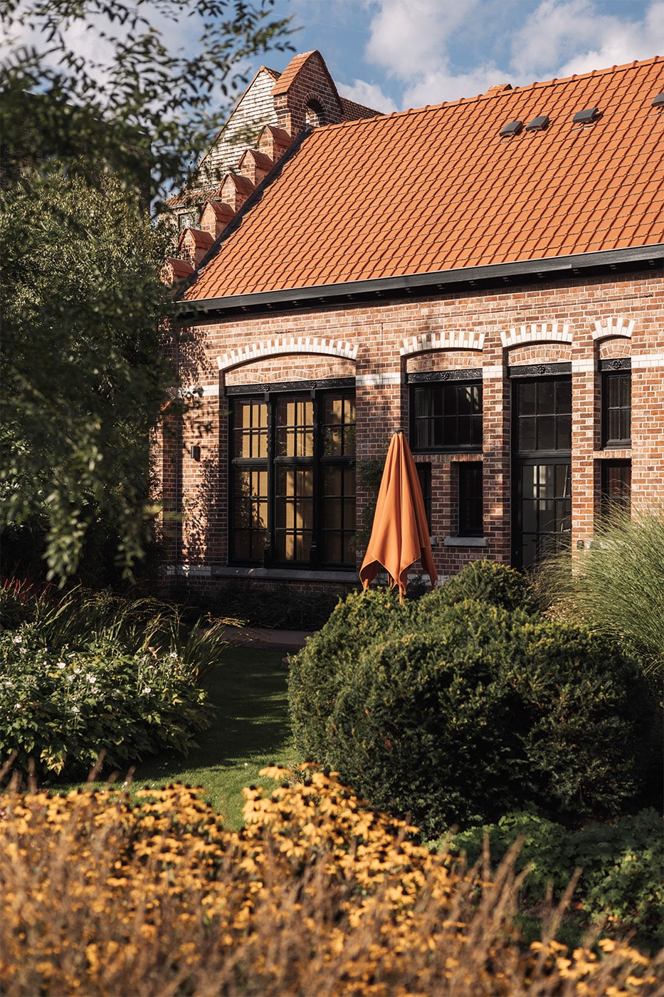 Studio LOHO Jonojé Luxury Suites B&B Bruges Belgium Former Factory Interior Deisgn