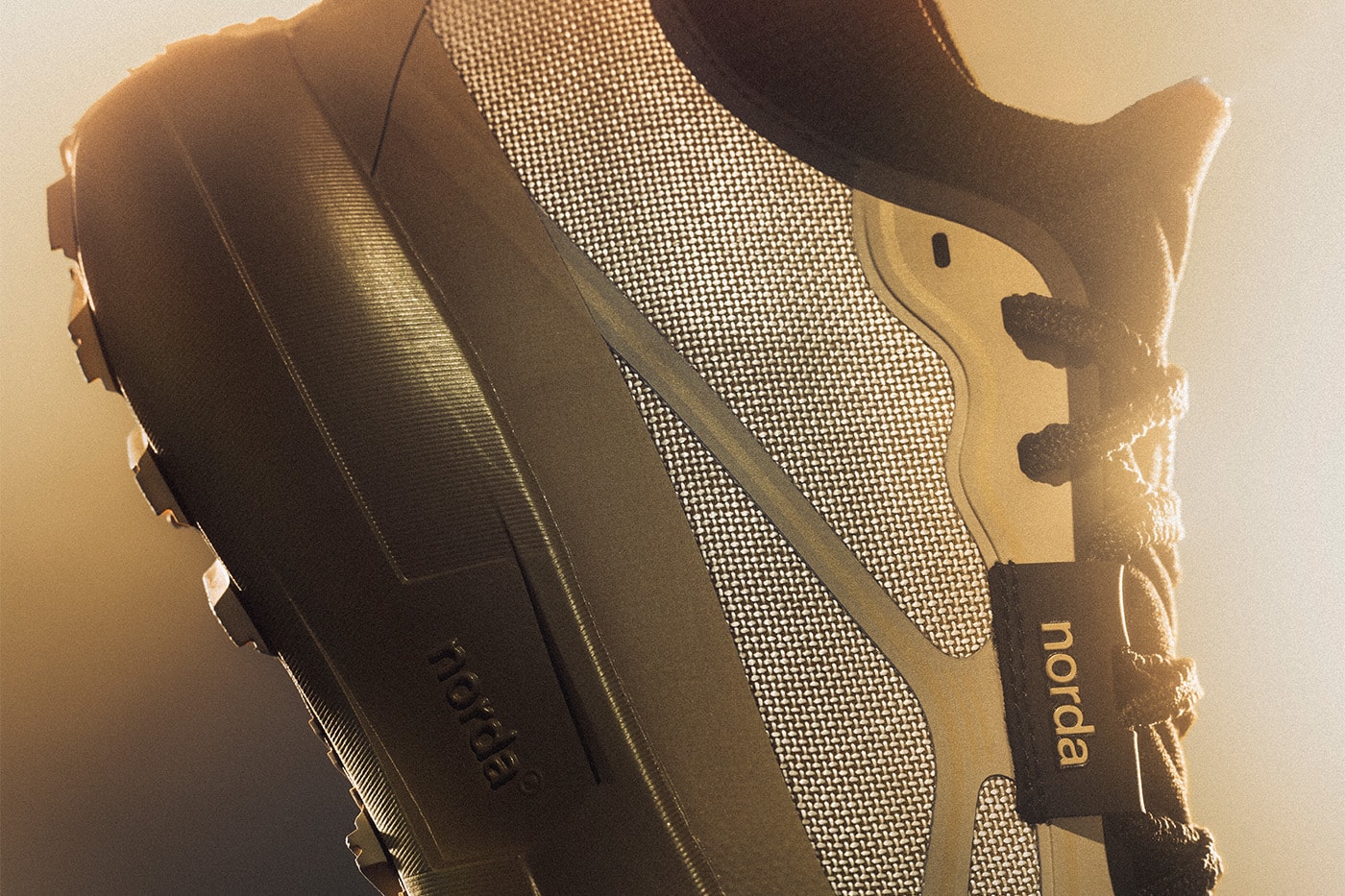 norda 055 “Strato” Release Info Arnitel® Dyneema® TPEE Midsole Vibram Megagrip Elite®