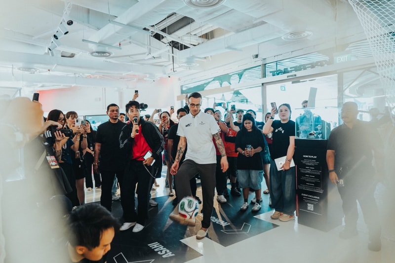 Hypebeast Cup Singapore 2026 Community Market Dimitar Berbatov Signed Jersey Giveaway