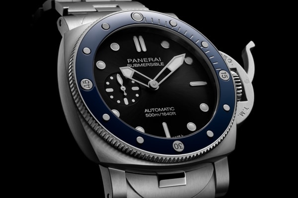 Panerai Submersible 44mm PAM01756  P.980 calibre No-Date Black sunbrushed dial Adjustable metal bracelet release info 