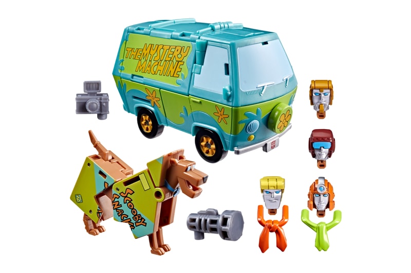 Hasbro Transformers x Scooby-Doo Mysterious Prime and Automutt figures with Mystery Machine robot