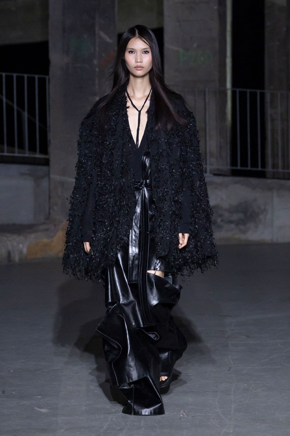 Songzio Debuts Avant-Garde SS27 "IMPAVIDE" Collection jay songzio