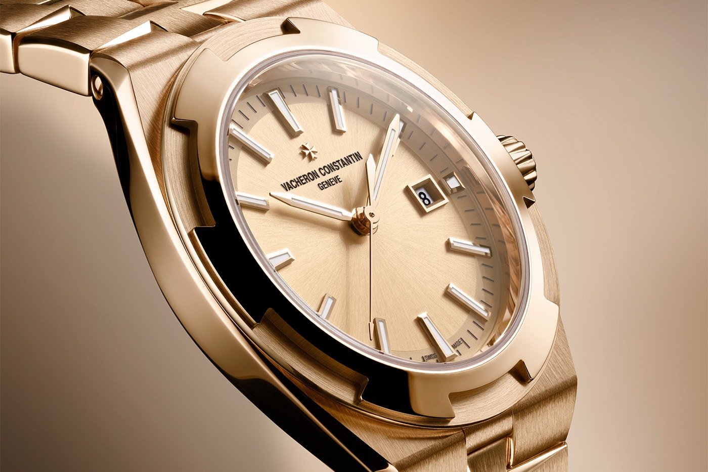 Vacheron Constantin New Overseas Self-Winding 34.5mm Releases Info 4600V/200R-H128 pink gold  4600V/200A-H127 steel