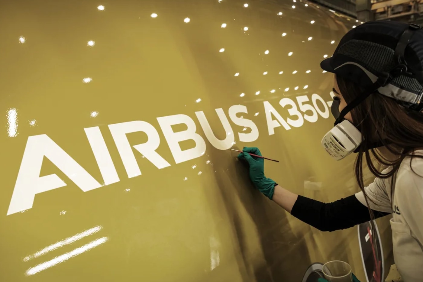 STARLUX Airlines AIRSORAYAMA Airbus A350-1000 Aircraft Hajime Sorayama Collaboration Info Pantone Mankiewicz