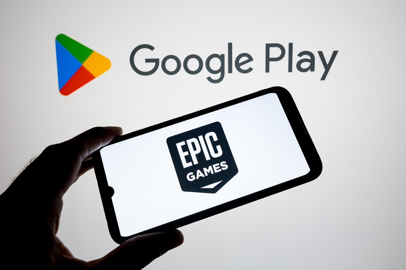 Google Play interface highlighting new rival app stores access