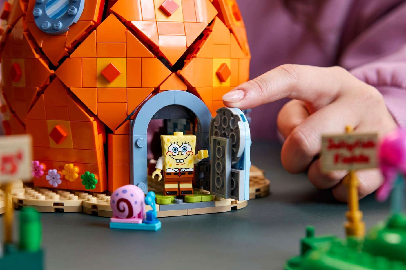LEGO Goes Under the Sea With a Massive, Nostalgic 'Bikini Bottom' Icons Set