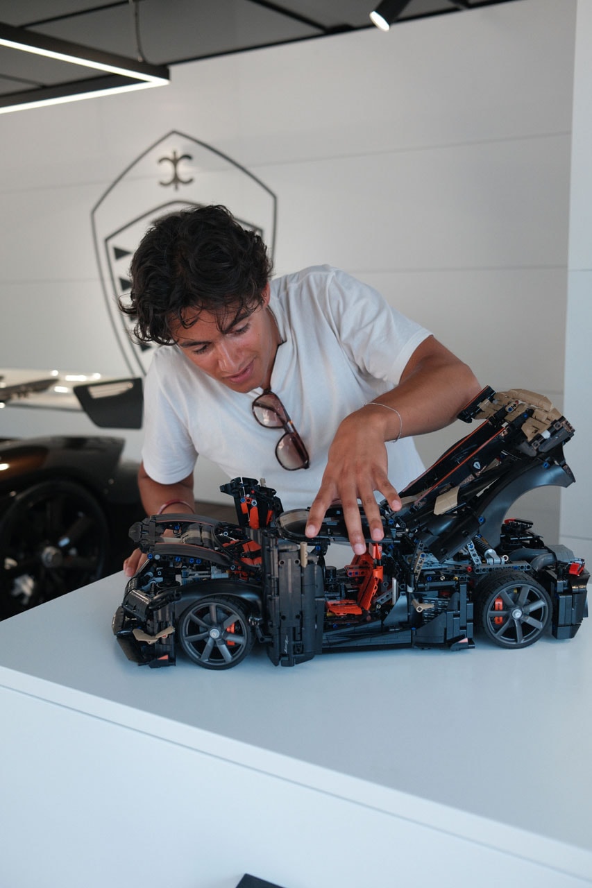 LEGO y Koenigsegg llevan el Sadair’s Spear de bloques a la pista