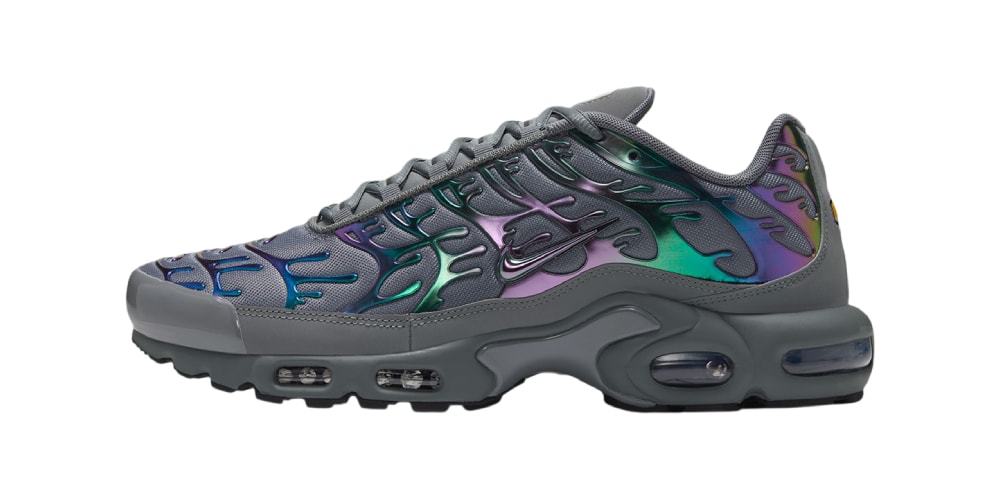 The Nike Air Max Plus “Lava Lamp” Receives a “Smoke Grey” Variant