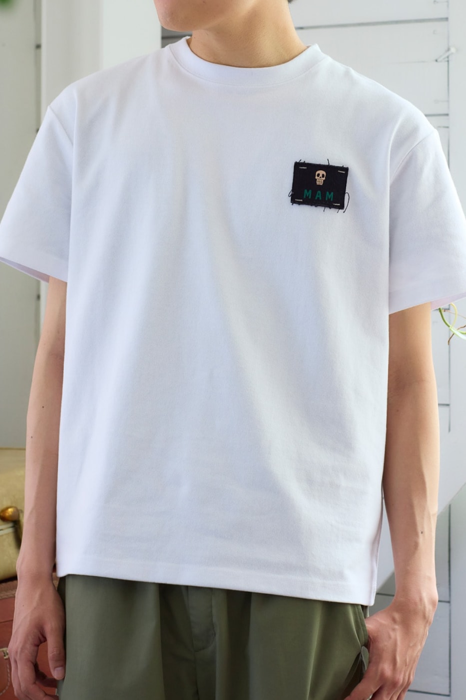 이번 주 놓치면 아쉬운 8가지 드롭 Levi’s Sky High Farm Goods Converse Dragon Ball Z Travis Scott Oakley Studio Ghibli GBL Balenciaga UNIQLO UNIQLO UT ONE PIECE URBAN RESEARCH The Land Before Time Buffer