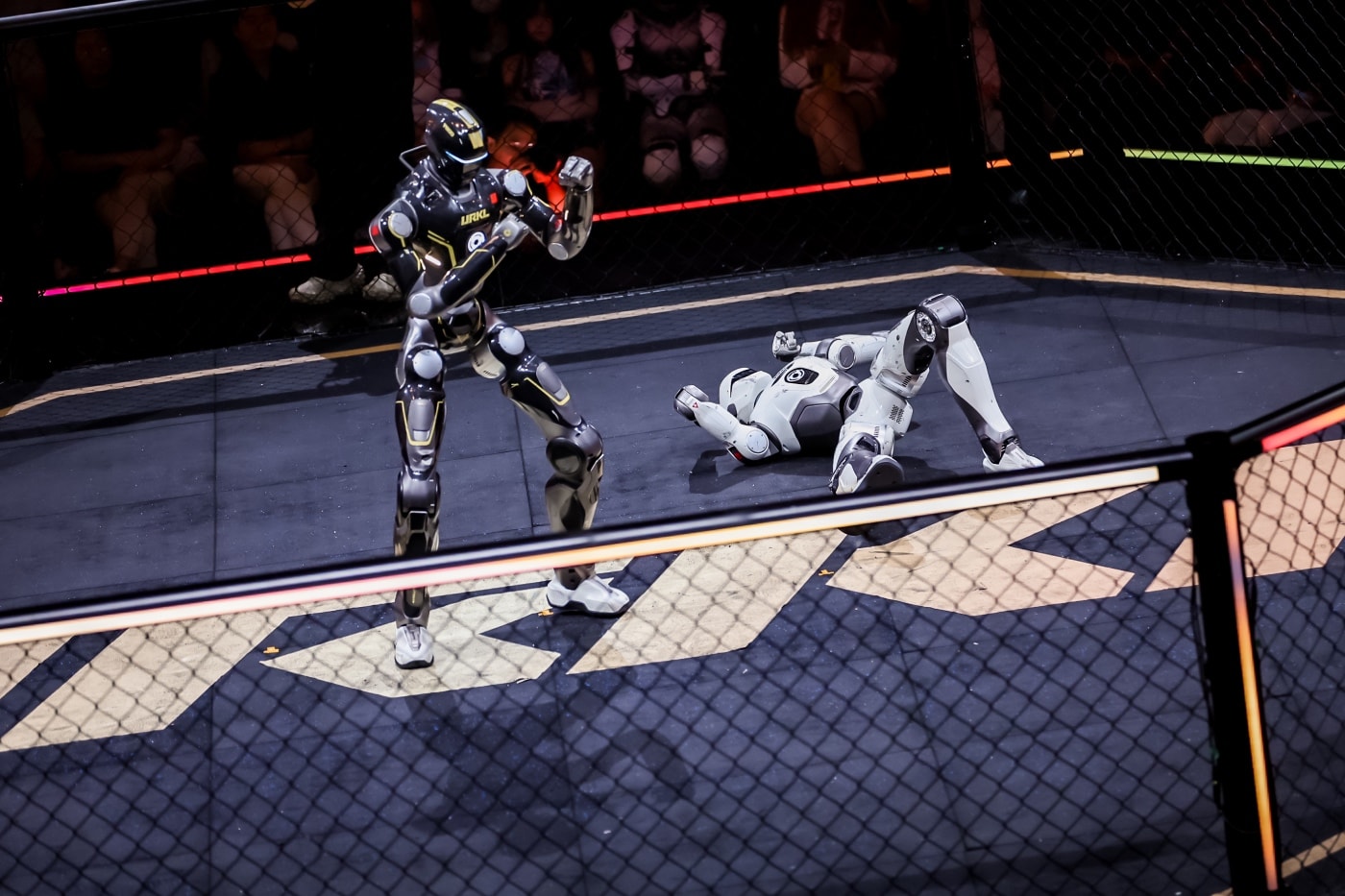 EngineAI's 1.73-Meter T800 Robot Is Built To Take a Beating and Think on Its Feet