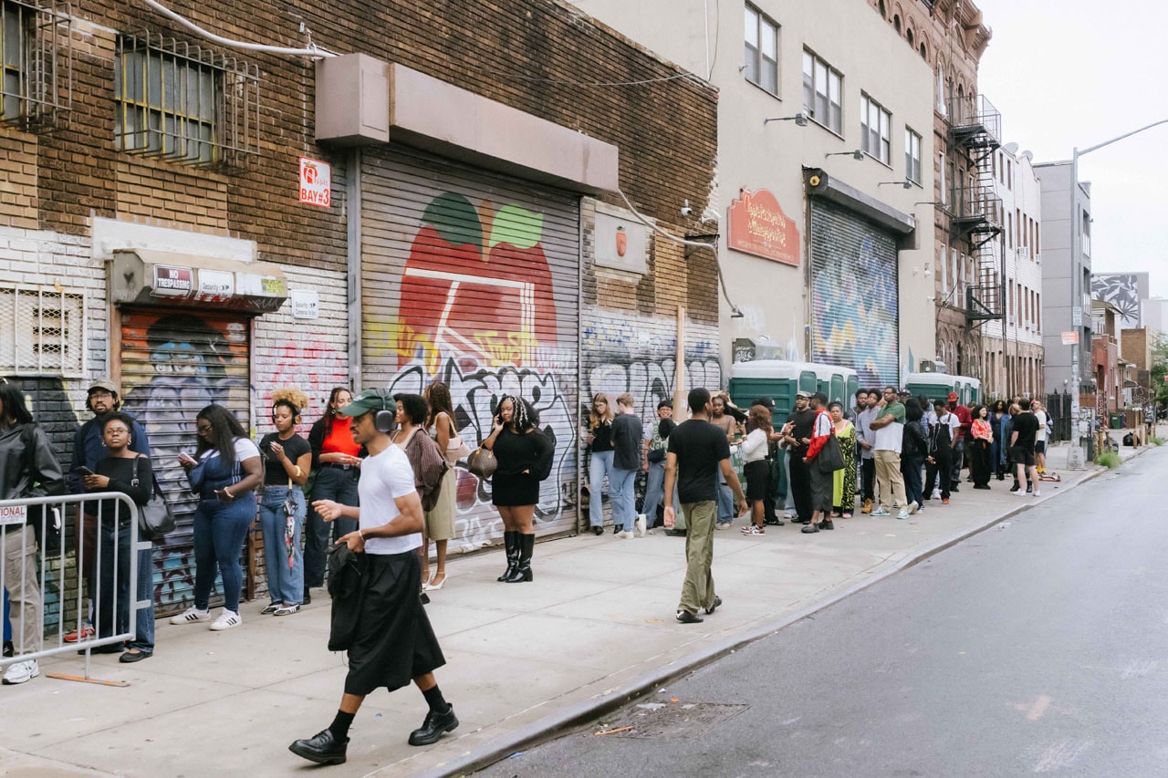 From Berlin to Brooklyn, COLORSxSTUDIOS Is a Hub for Creative Expression Arima Ederra, Mack Keane, and headliner Mereba WHATMORE LIIM kelela new avatar free levi's release tickets merch concert colors studio infinity song momo boyd kendrick lamar good flirts