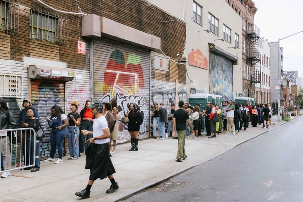 From Berlin to Brooklyn, COLORSxSTUDIOS Is a Hub for Creative Expression Arima Ederra, Mack Keane, and headliner Mereba WHATMORE LIIM kelela new avatar free levi's release tickets merch concert colors studio infinity song momo boyd kendrick lamar good flirts