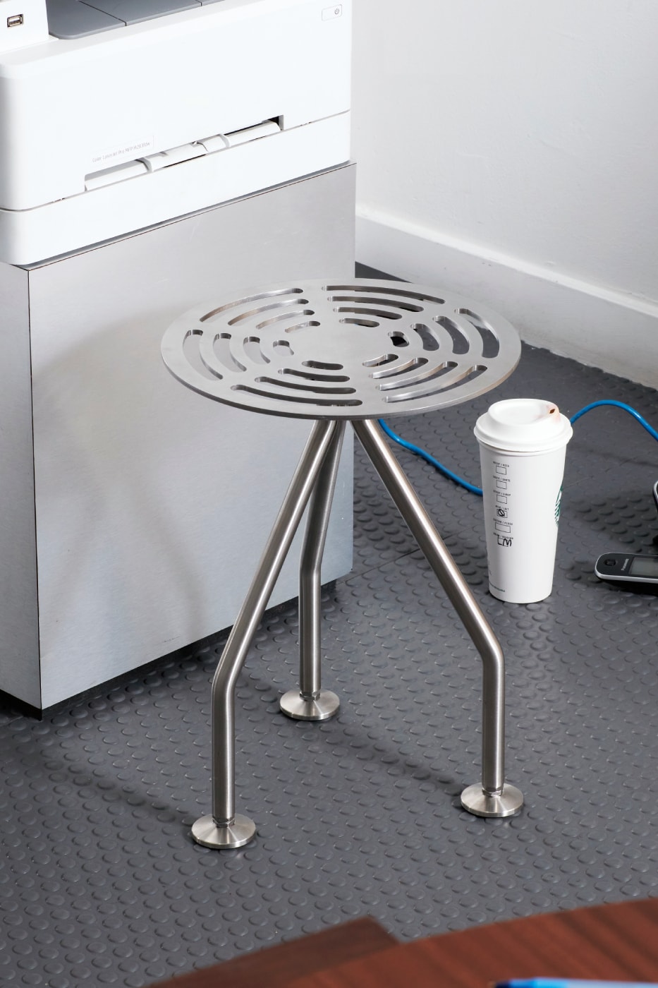 NM3 x QuadroDesign Andrea Ferrari OG—NM301 Stainless Steel Stool Info Furniture Design