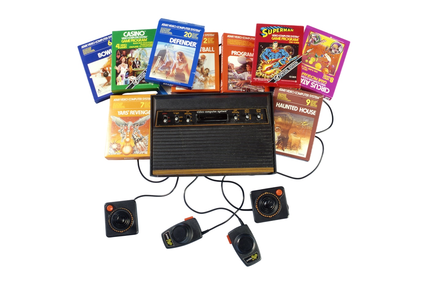 Universal x Atari classic games film deal featuring Asteroids and Pong