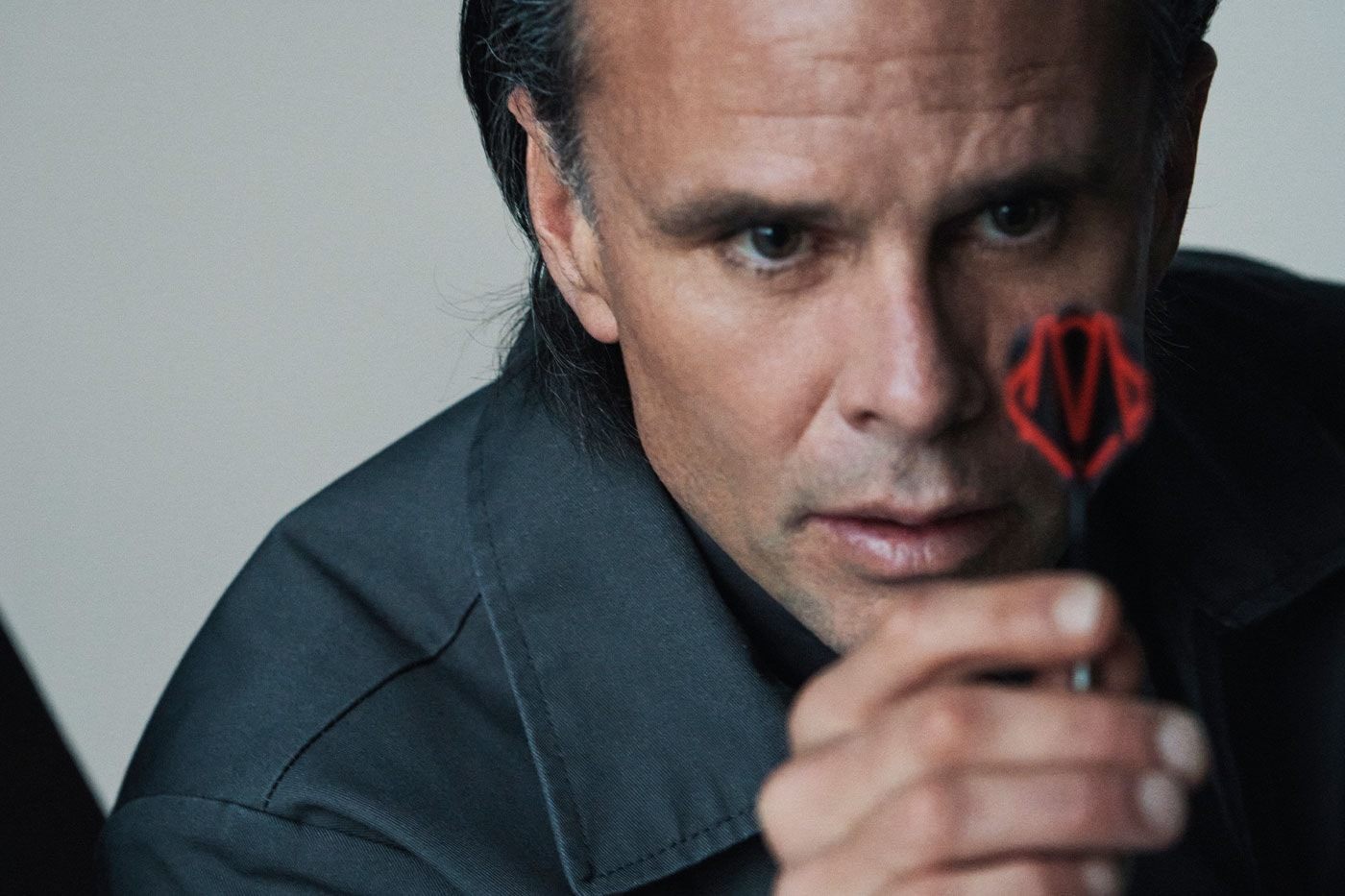 RIMOWA Unveils Limited-Edition Aluminium Dartboard Case With Winmau walton goggins campaign Grégoire Dyer
