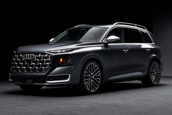 Audi Q9 and SQ9: Features, Power, and Lighting Tech Matrix headlights lamborghini urus