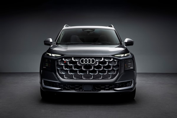 Audi Q9 and SQ9: Features, Power, and Lighting Tech Matrix headlights lamborghini urus