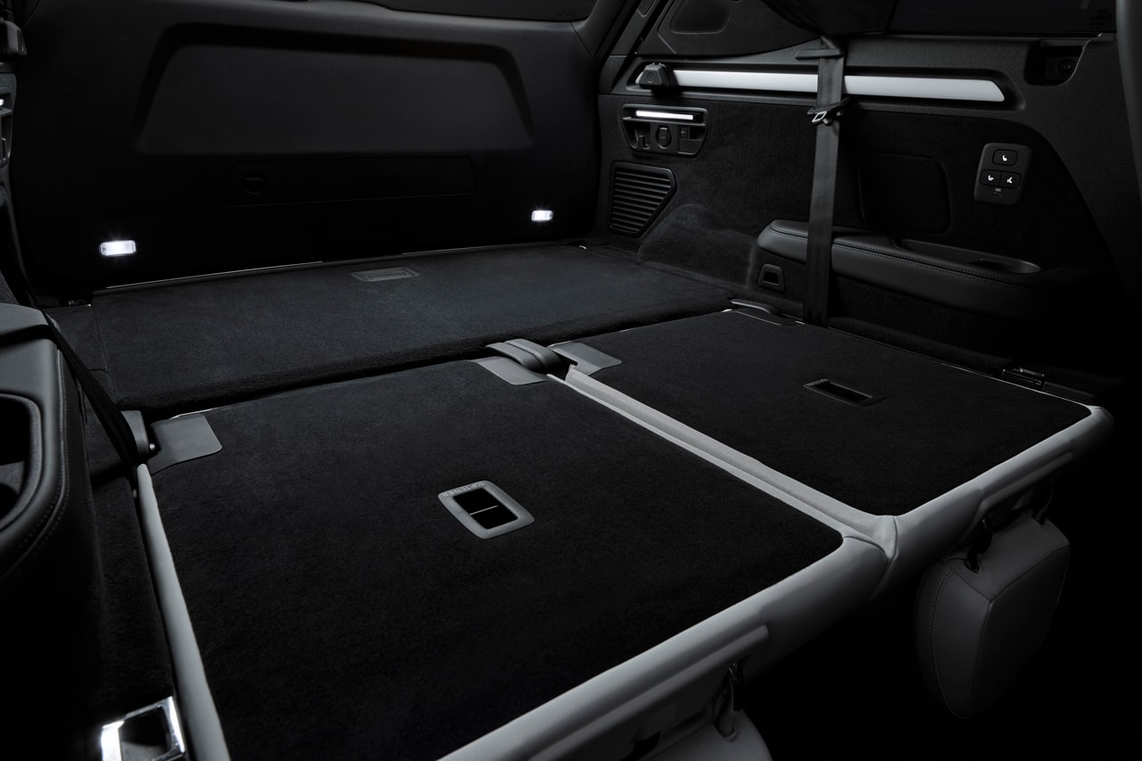 Audi Q9 and SQ9: Features, Power, and Lighting Tech Matrix headlights lamborghini urus