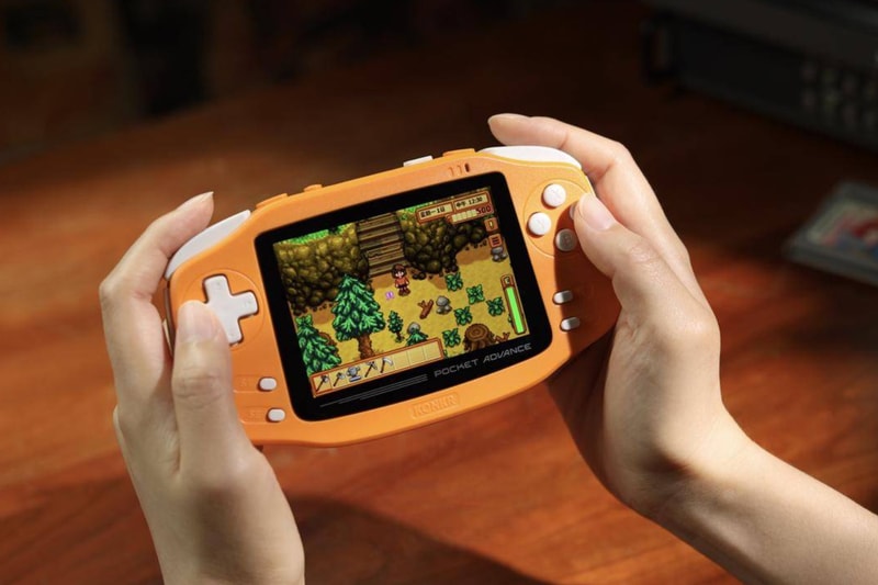 Ayaneo Konkr Pocket Advance handheld in navy blue and coral orange finishes