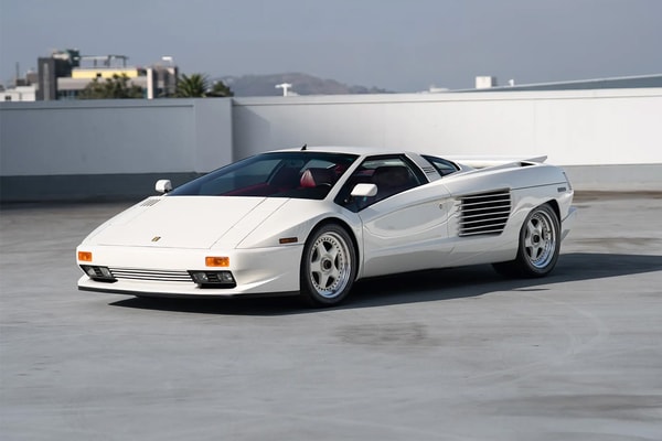 1988 Cizeta-Moroder V16T prototype in pearl white at RM Sotheby’s Monterey auction