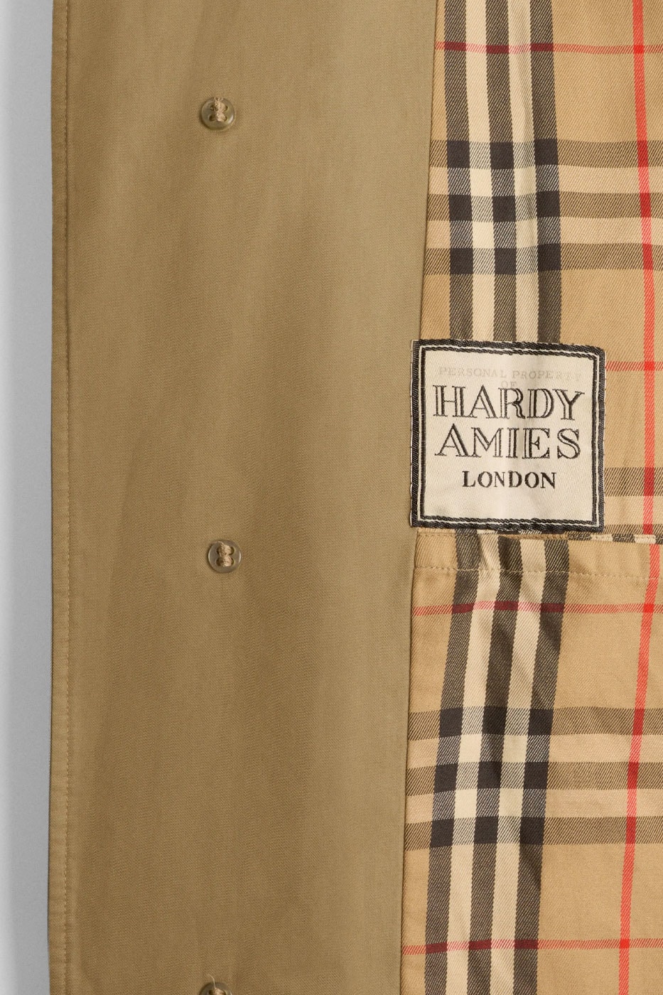 Burberry and V&A Announce 'The Burberry Trench: Crafting an Icon' Exhibition london victoria albert museum daniel lee christopher bailey