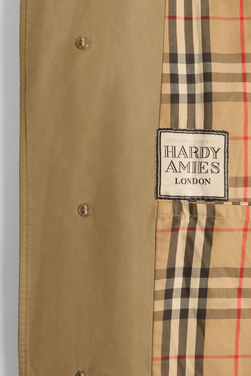 Burberry and V&A Announce 'The Burberry Trench: Crafting an Icon' Exhibition london victoria albert museum daniel lee christopher bailey