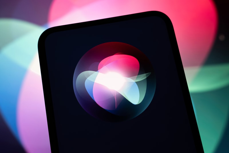 Apple Siri AI running across iPhone, iPad, Mac, Apple Watch, and Apple Vision Pro screens