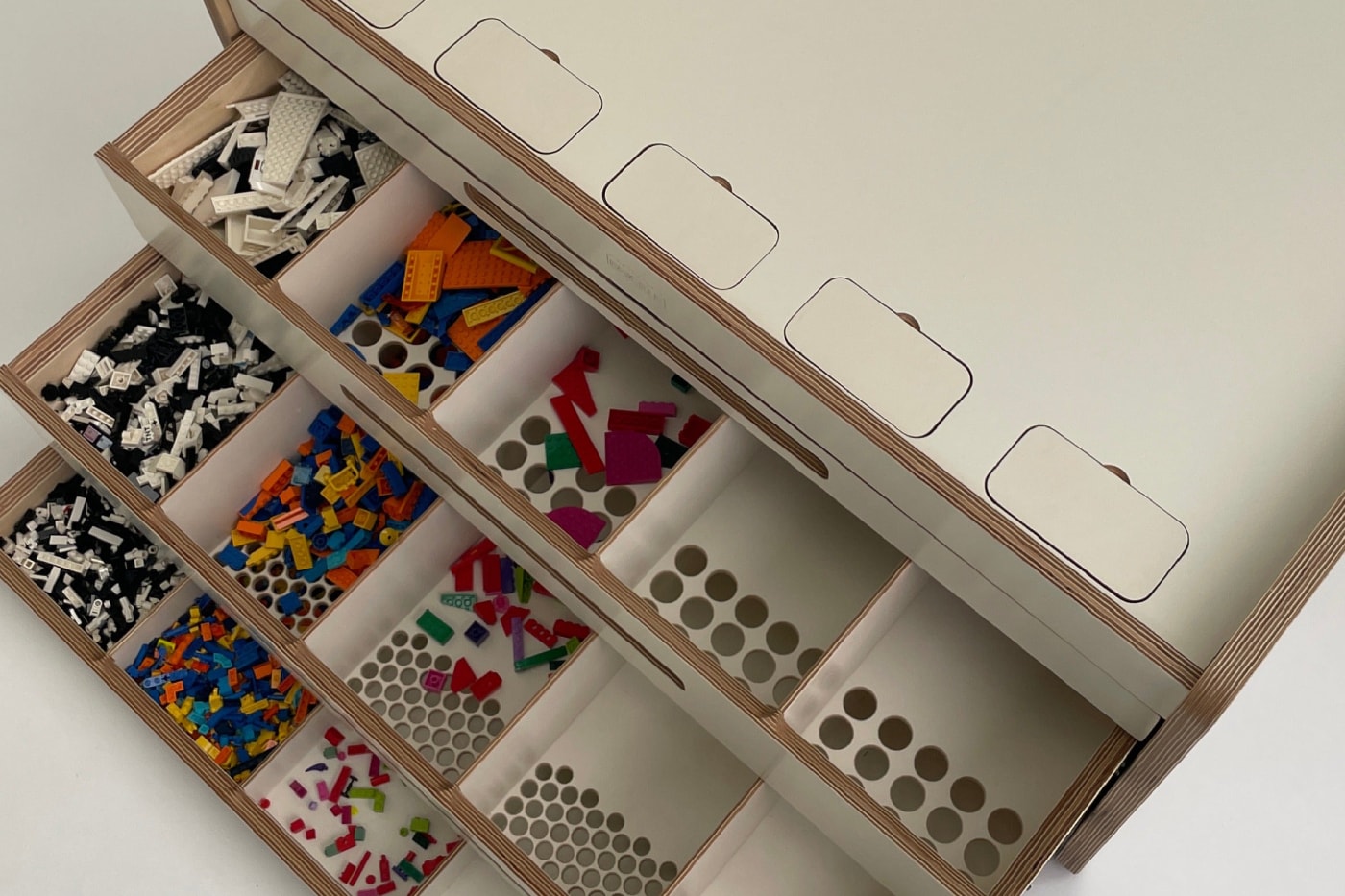 Brickle Premium LEGO Storage & Creative Play Table Info
