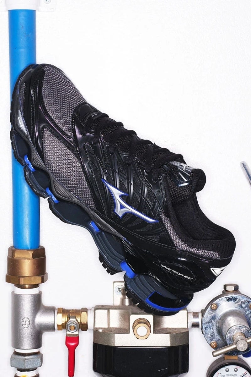 Mizuno Wave Prophecy LS Light Gray/Black/Lime Green D1GA333711 Charcoal/Silver/Blue D1GA333712 KICKS LAB Exclusive Release Info 
