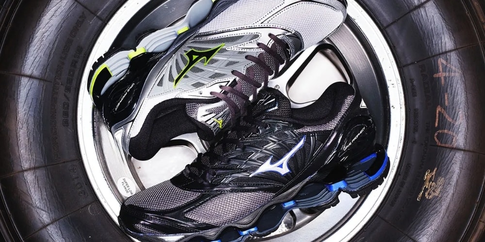 The Mizuno Wave Prophecy LS Arrives in Two KICKS LAB-Exclusive Colorways