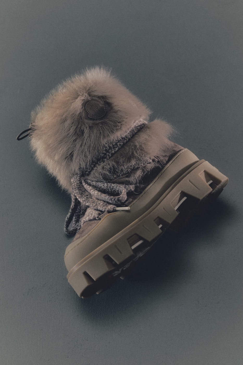 Moncler Fall/Winter 2026 Footwear Collection Info Moncler + Clarks Originals Trailgrip Wallabee GTX Moncler + Rick Owens Trailgrip Megalace Moon Boot x Moncler Grenoble Icon High Rodeo Trailgrip GTX Trailgrip Lite3 Trailgrip Apex GTX Vera Edge Trailgrip Craft Vera Pulse Peak Snowcap Peak Après Moncler Altive Mid
