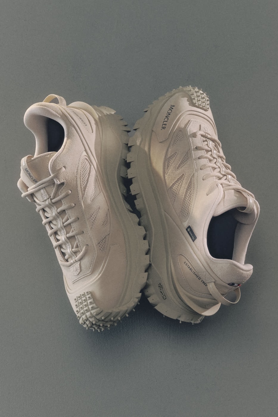 Moncler Fall/Winter 2026 Footwear Collection Info Moncler + Clarks Originals Trailgrip Wallabee GTX Moncler + Rick Owens Trailgrip Megalace Moon Boot x Moncler Grenoble Icon High Rodeo Trailgrip GTX Trailgrip Lite3 Trailgrip Apex GTX Vera Edge Trailgrip Craft Vera Pulse Peak Snowcap Peak Après Moncler Altive Mid