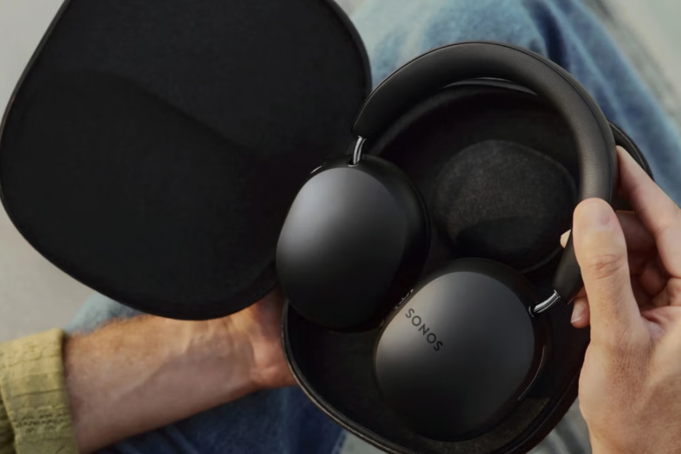 Sonos Ace Ultra headphones in Agave and Sand color finishes with Wi-Fi and AI voice controls