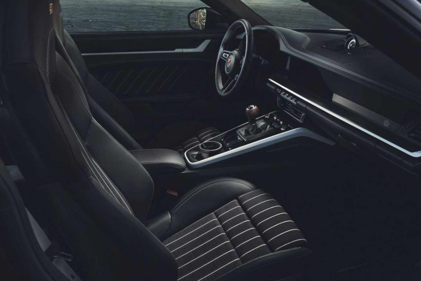 2027 Porsche 911 Carrera S manual MT Package sports car for North America
