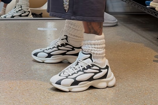 Justin Bieber Unveils the SKYLRK Sensory Runner in New "Black/White" Colorway
