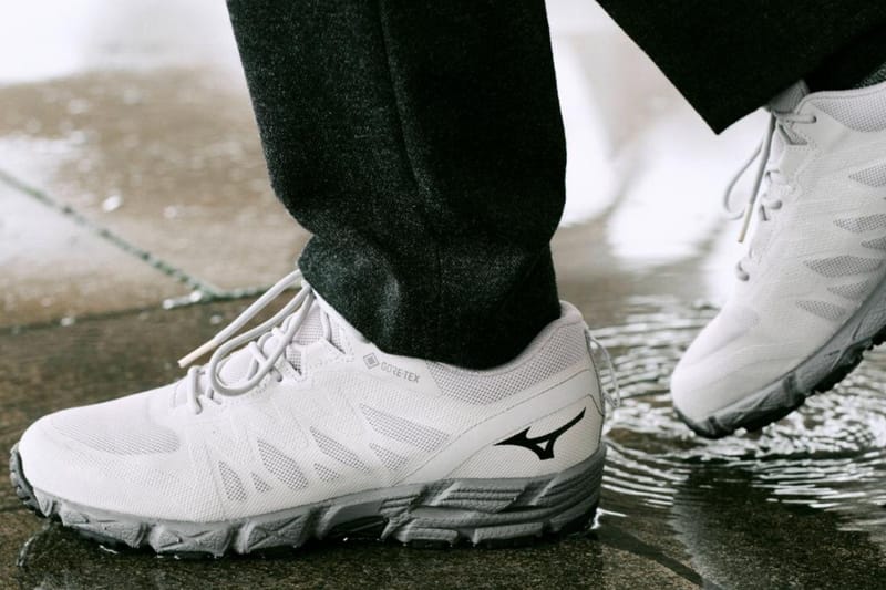 Margaret Howell and Mizuno Unveil the V2 GORE-TEX Hiking Shoe in “Light Grey”