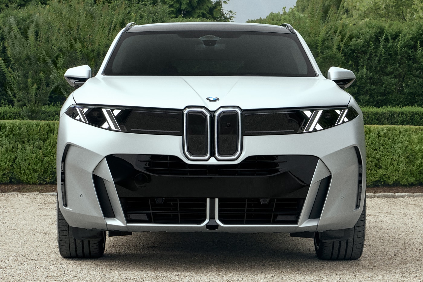 Kith Follows Up Chapter IV Collection With Two One-of-One BMW X5 Builds