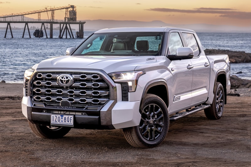 Toyota Uses Acoustic “Plastic Hammer” Diagnostic Tool To Solve Massive V6 Engine Recall