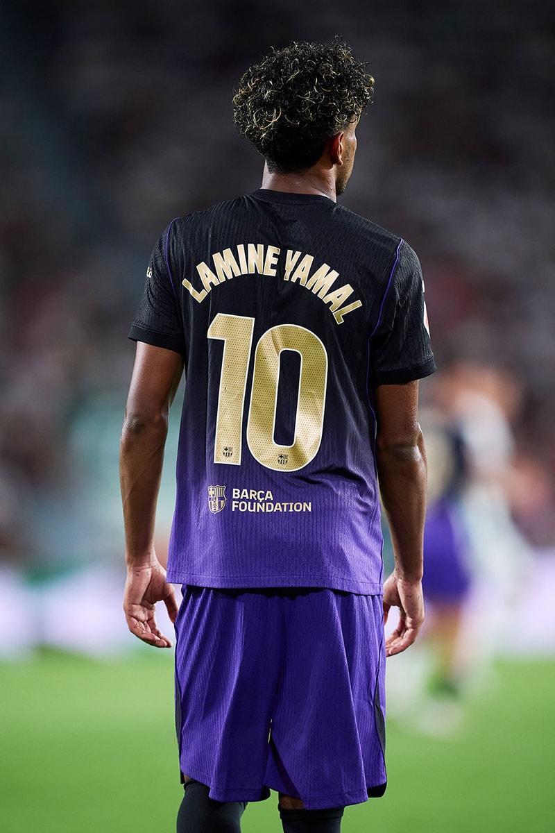FC Barcelona Debuts Kobe Bryant-Inspired "Barça Mamba" Away Kit black mamba lamine yamal