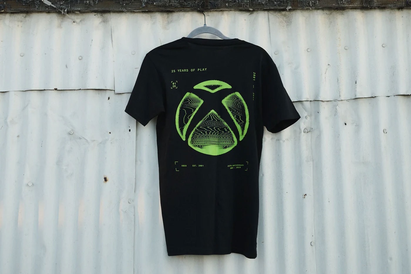 Xbox Debuts Xbox Gear Apparel Collections for 25th Anniversary halo gloss blood gulch est.01 collection
